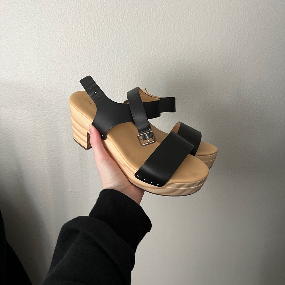Nicole Clog size 8